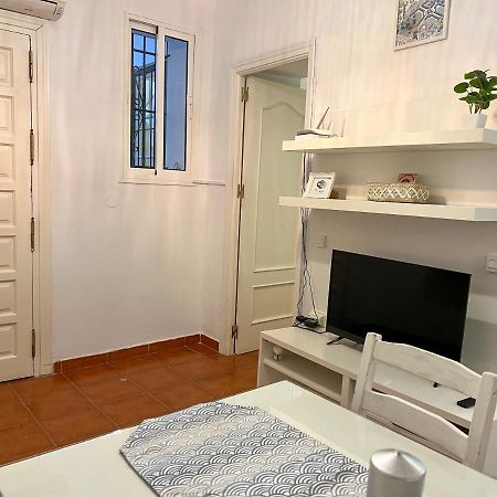 Iyourbasics Lovely Apartment Hinestrosa 23 Free Wifi&Ac Málaga Eksteriør billede