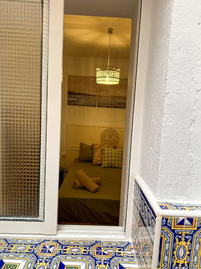 Iyourbasics Lovely Apartment Hinestrosa 23 Free Wifi&Ac Málaga Eksteriør billede