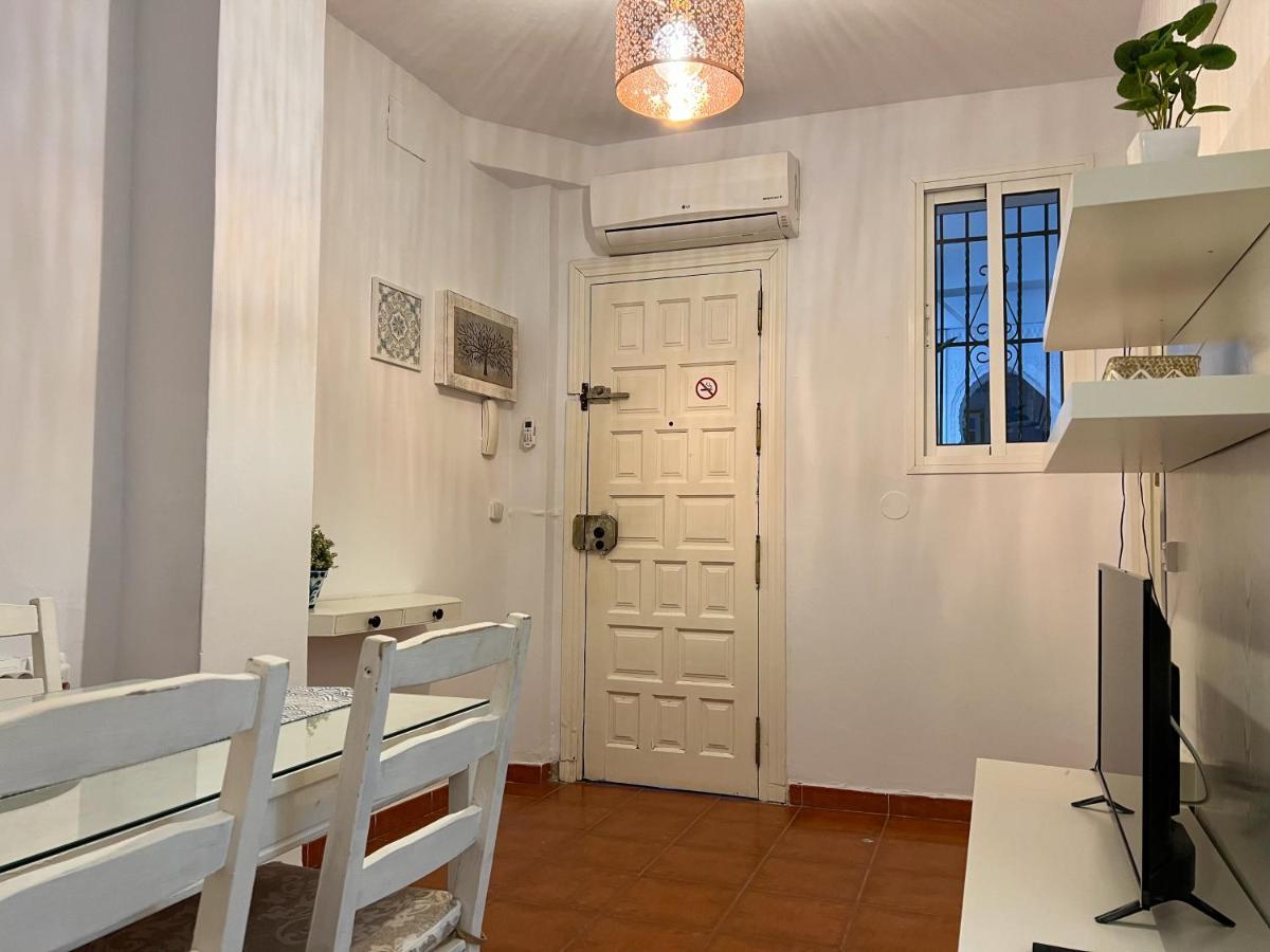 Iyourbasics Lovely Apartment Hinestrosa 23 Free Wifi&Ac Málaga Eksteriør billede