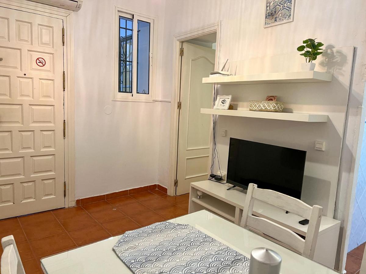 Iyourbasics Lovely Apartment Hinestrosa 23 Free Wifi&Ac Málaga Eksteriør billede