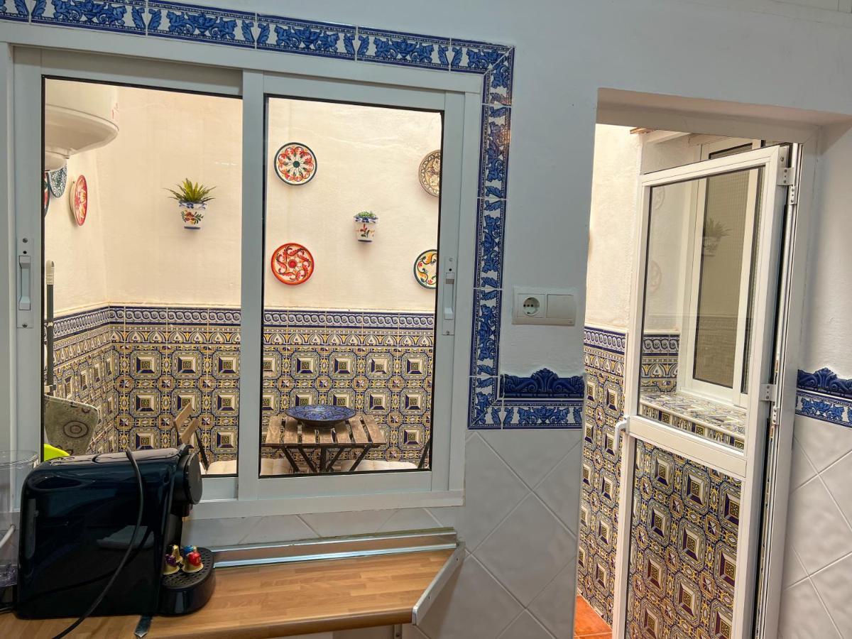 Iyourbasics Lovely Apartment Hinestrosa 23 Free Wifi&Ac Málaga Eksteriør billede
