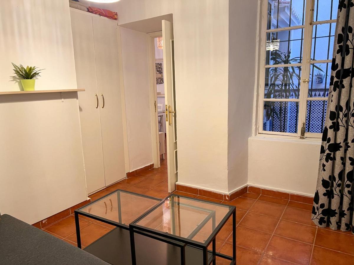 Iyourbasics Lovely Apartment Hinestrosa 23 Free Wifi&Ac Málaga Eksteriør billede
